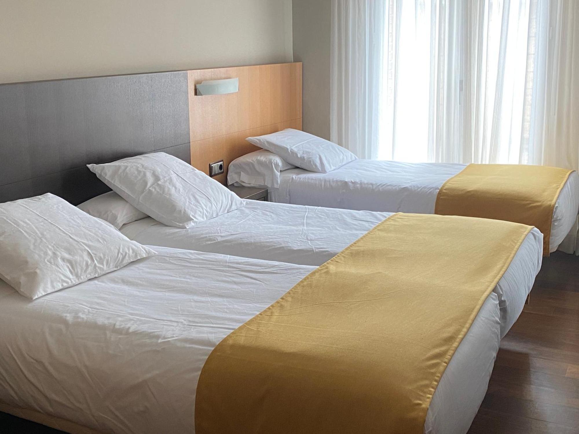 Hotel Rios San Adrian  Екстер'єр фото