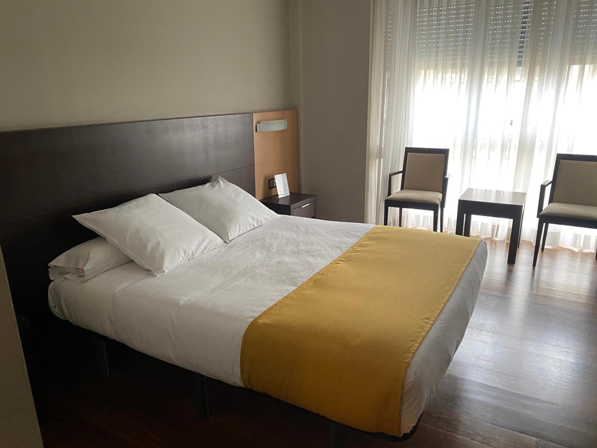 Hotel Rios San Adrian  Екстер'єр фото