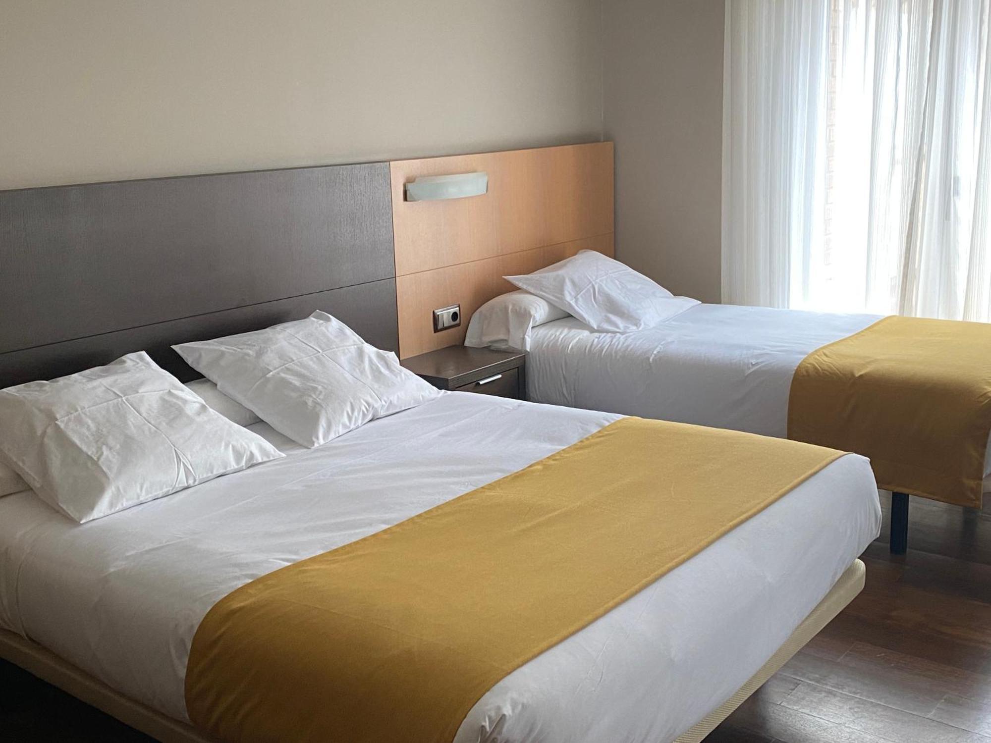 Hotel Rios San Adrian  Екстер'єр фото